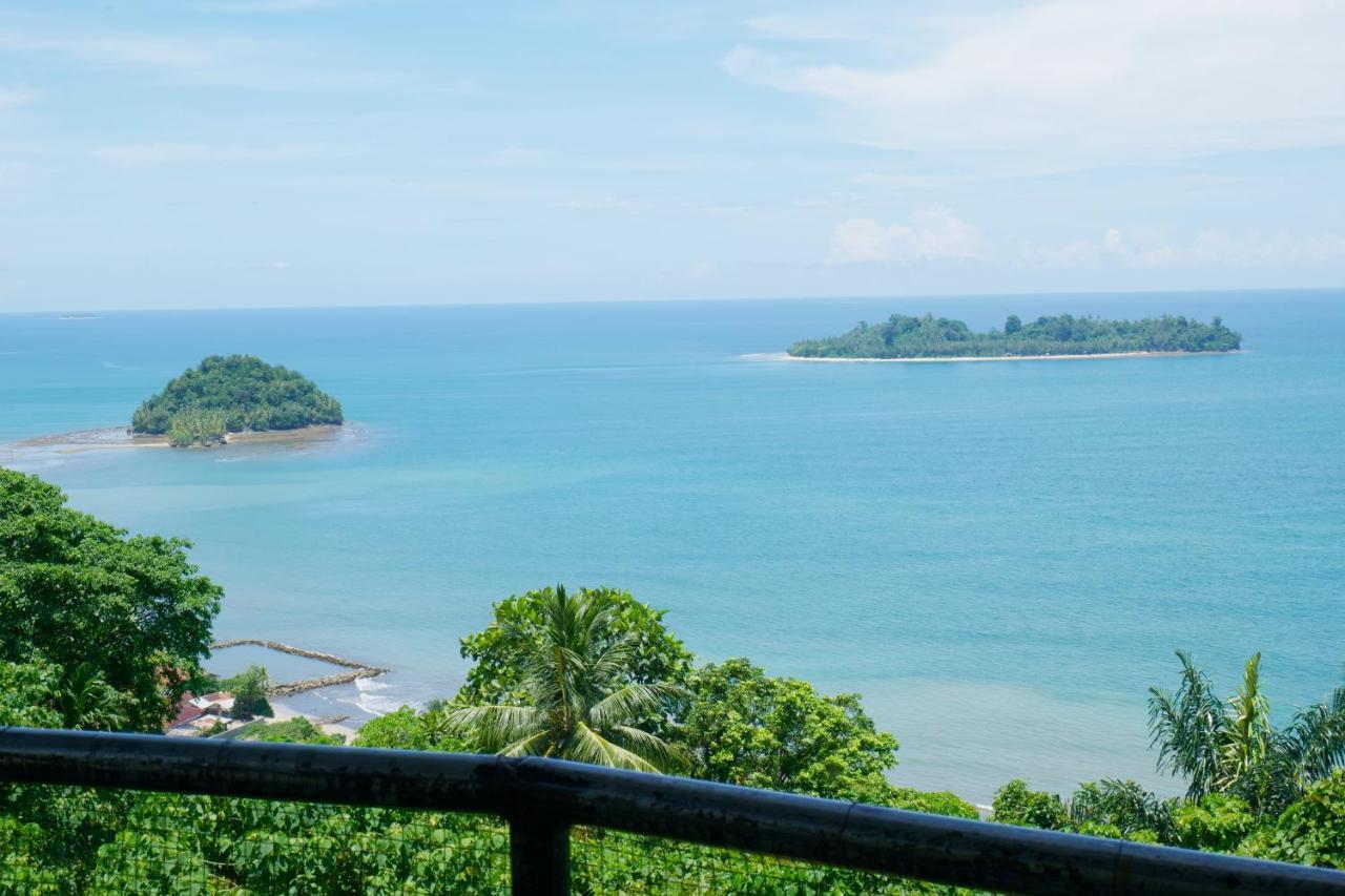 The View Padang, Amazing View, 8 Mins Mentawai Fast Ferry, Cold Beer,Close To Restaurants エクステリア 写真
