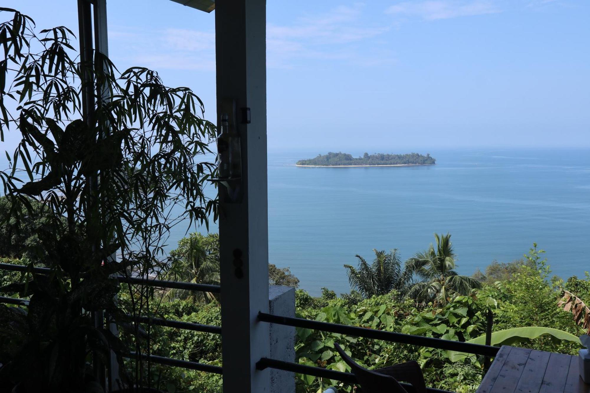 The View Padang, Amazing View, 8 Mins Mentawai Fast Ferry, Cold Beer,Close To Restaurants エクステリア 写真