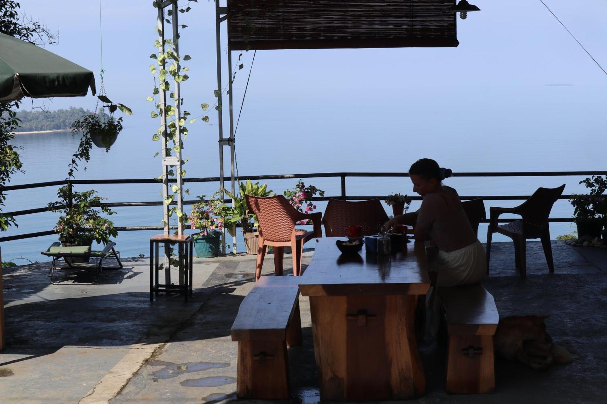The View Padang, Amazing View, 8 Mins Mentawai Fast Ferry, Cold Beer,Close To Restaurants エクステリア 写真