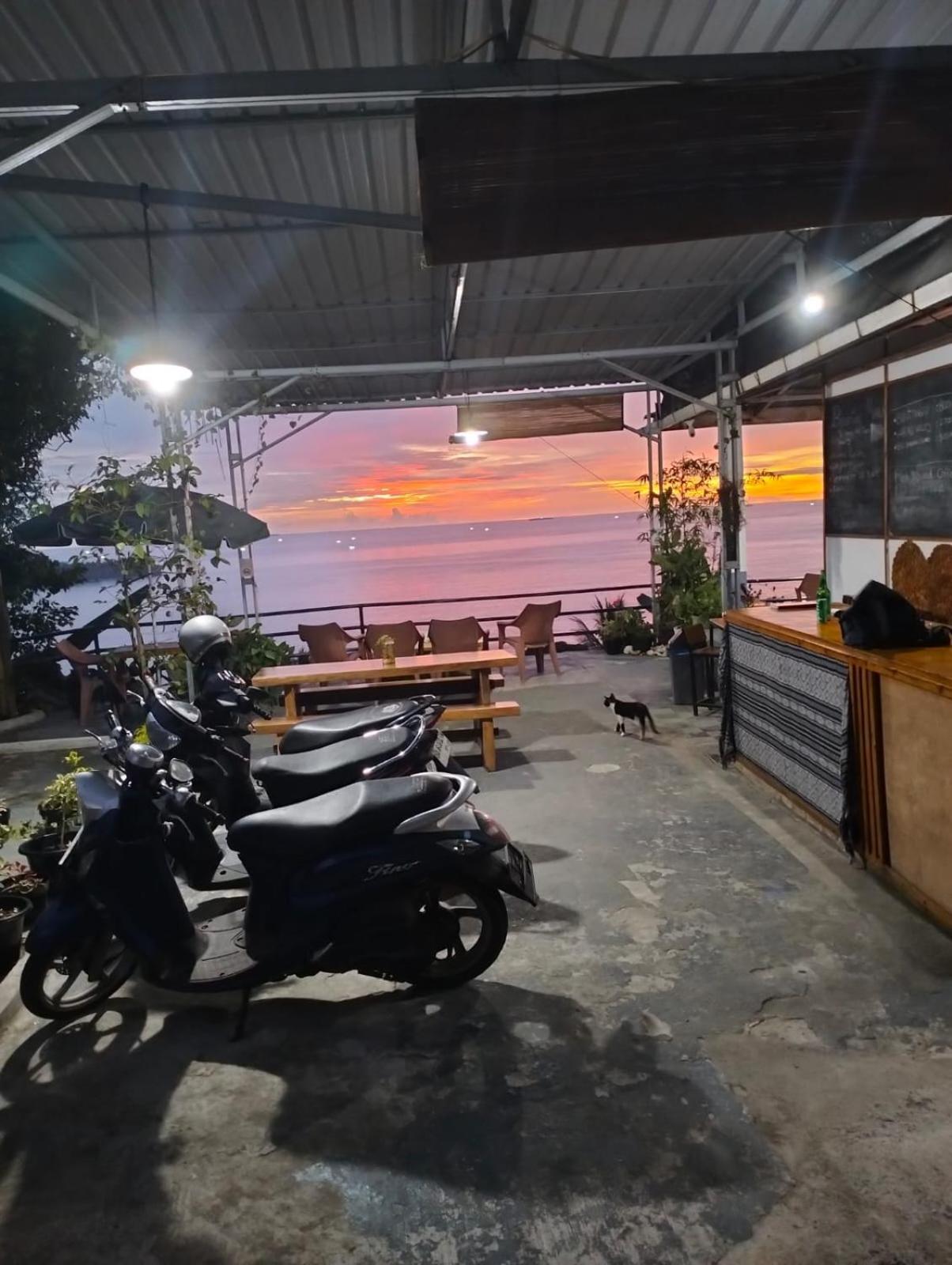 The View Padang, Amazing View, 8 Mins Mentawai Fast Ferry, Cold Beer,Close To Restaurants エクステリア 写真